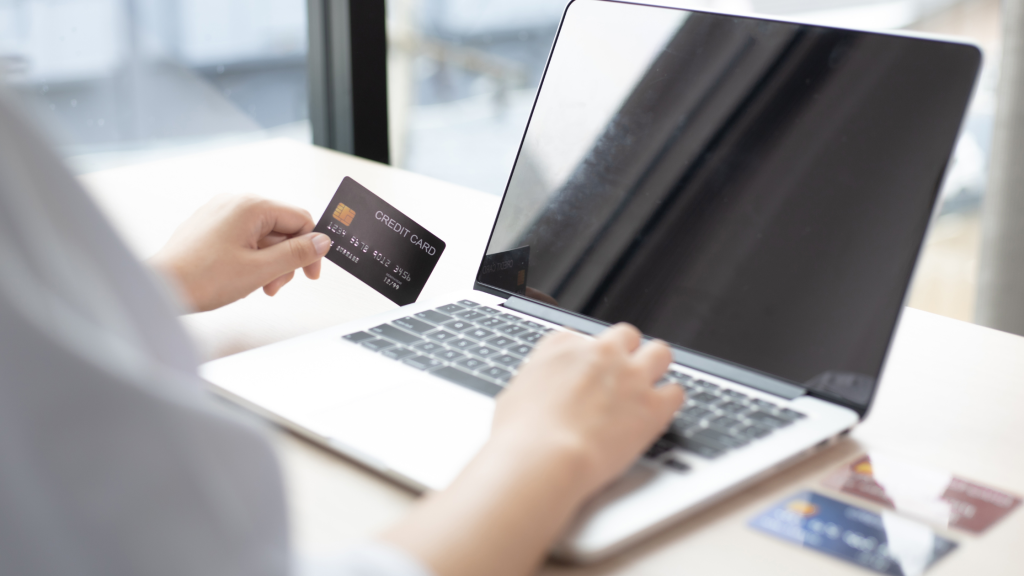 3 Reasons Why Manufacturers Should be Using Customer Portals